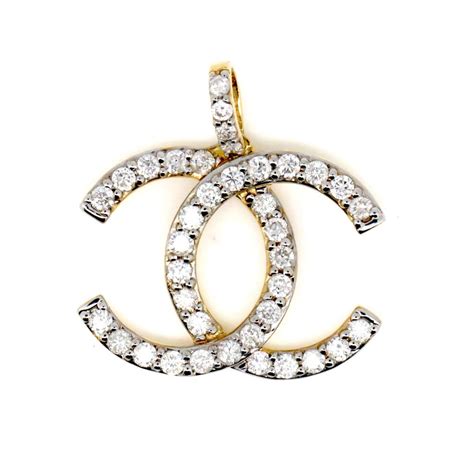 chanel diamond pendant